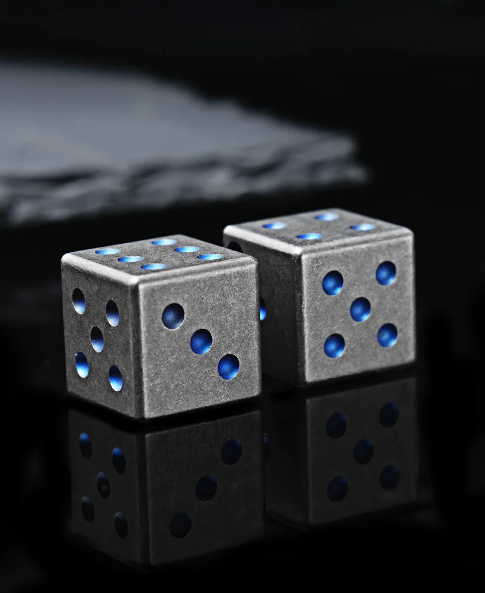 1PC Solid TC4 Titanium Alloy Dice 14mm 6 Sided Ice Cube EDC Toy Dice Paracord Necklace Pendant Knife Lanyard Bead EDC Tool