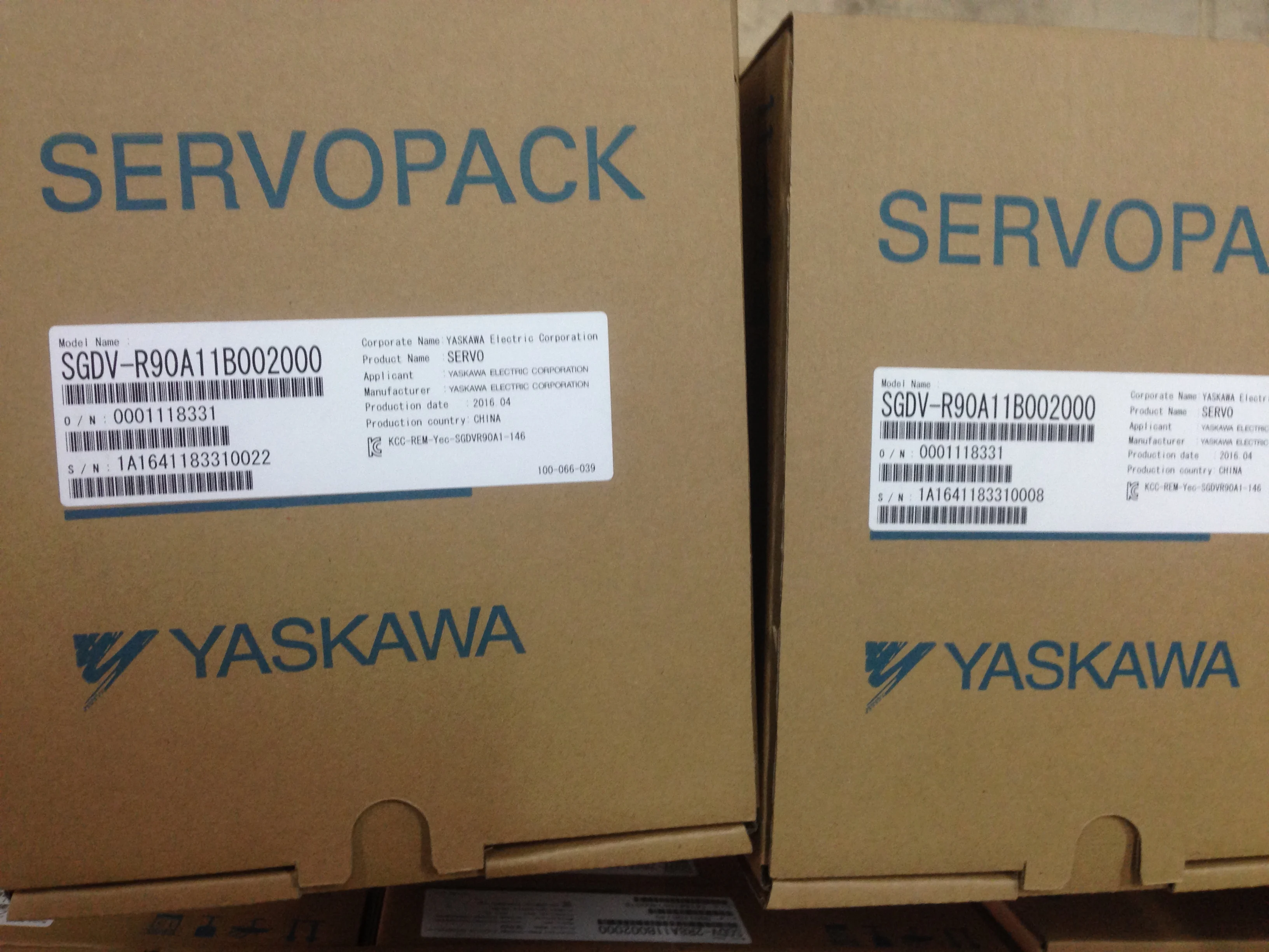 SGDV-2R8A11A/SGDV-2R8A11B 002000   Сервопривод Yaskawa Новая гарантия качества Один год