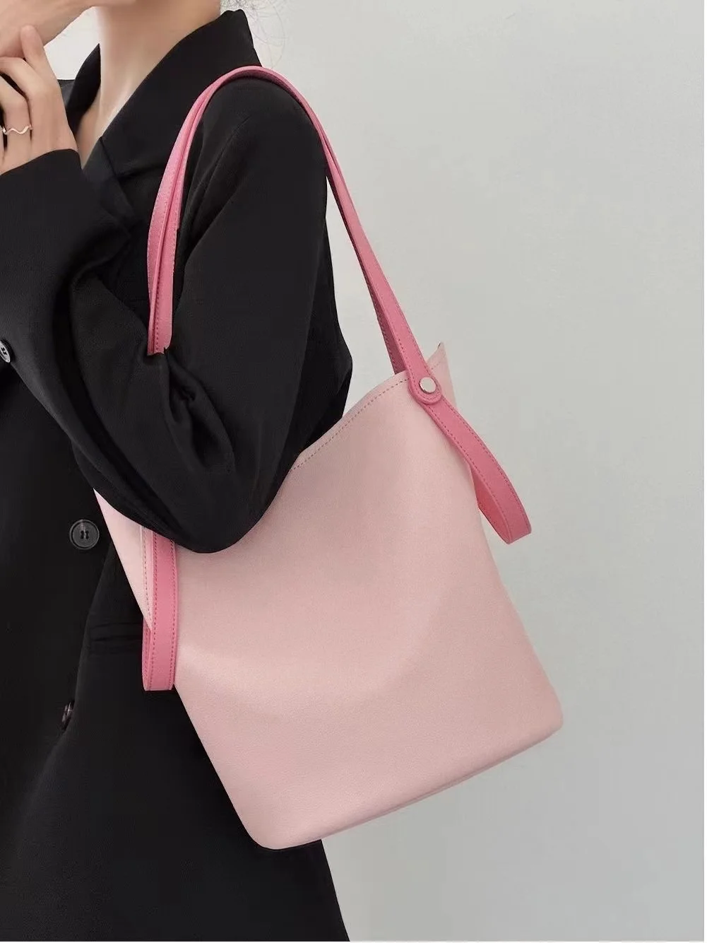 Vrouwen Winkelmandje Grote Capaciteit Emmer Tas Nieuwe Contrast Kleur Tote Bag Commuter Mode Schouder Crossbody Tassen Handb