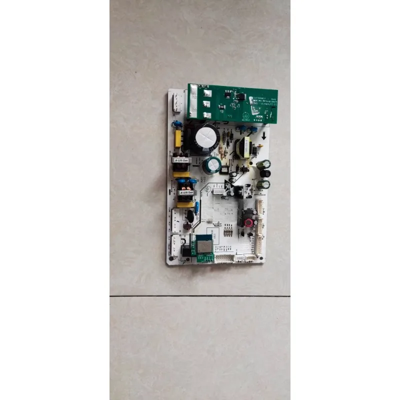 

Детали подходят для холодильника Yunmi BCD-598WMSA, встроенная плата основного трансформатора, компьютерная плата 000054901.