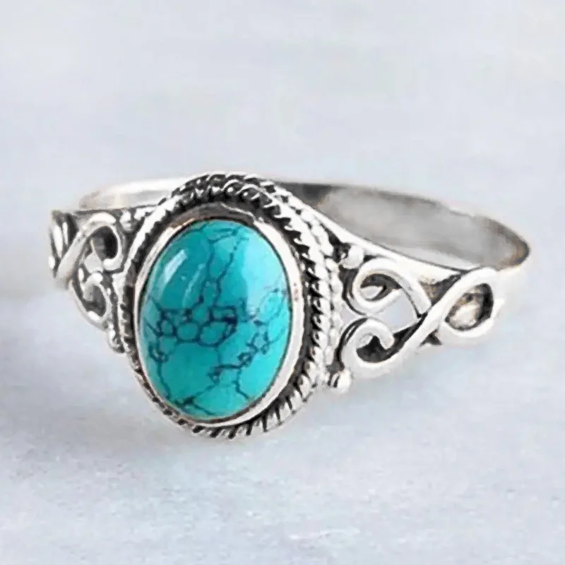 Huitan Retro Style Finger Ring Temperament Lady Anniversary Ceremony Accessories with Hollow-out Design Party Jewelry for Women