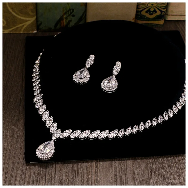 Fine Jewelry Sets For Women S925 Silver Needle Drop Earring and Necklace Set Wedding Accessories Engagement Party Decoration