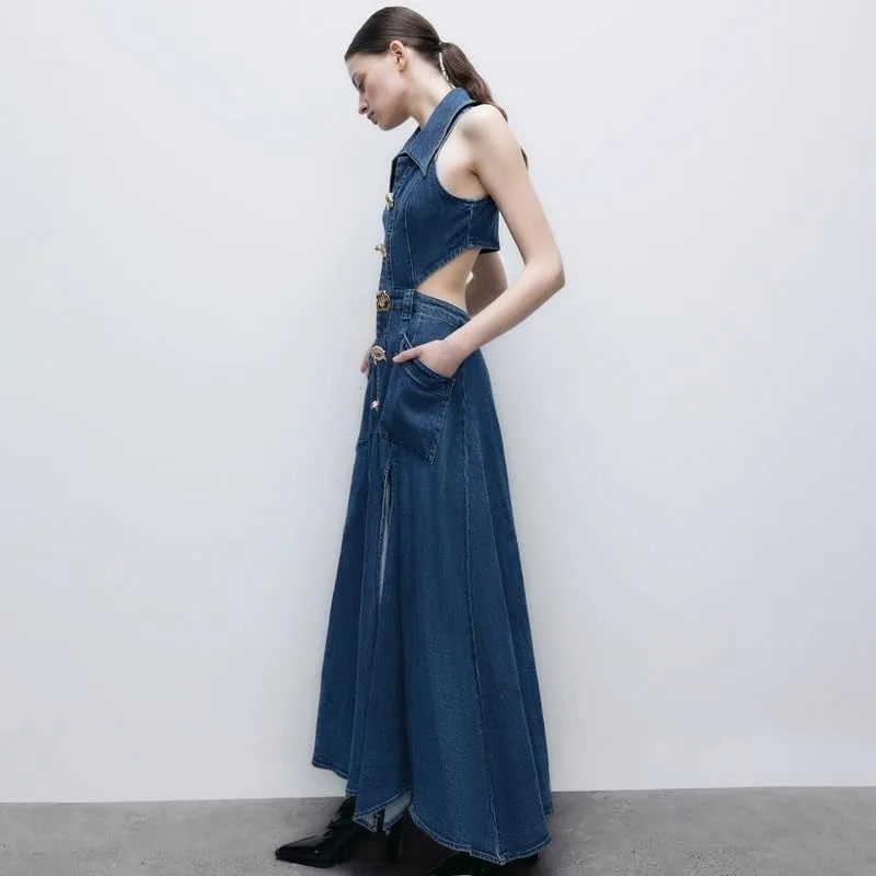 เดรสยีนส์ติดกระดุม - ชุดเดรสทรงเอไลน์ผ่าข้าง คอปกเว้าช่วงเอว ช่วยให้ดูผอมเพรียว รุ่นปี 2025