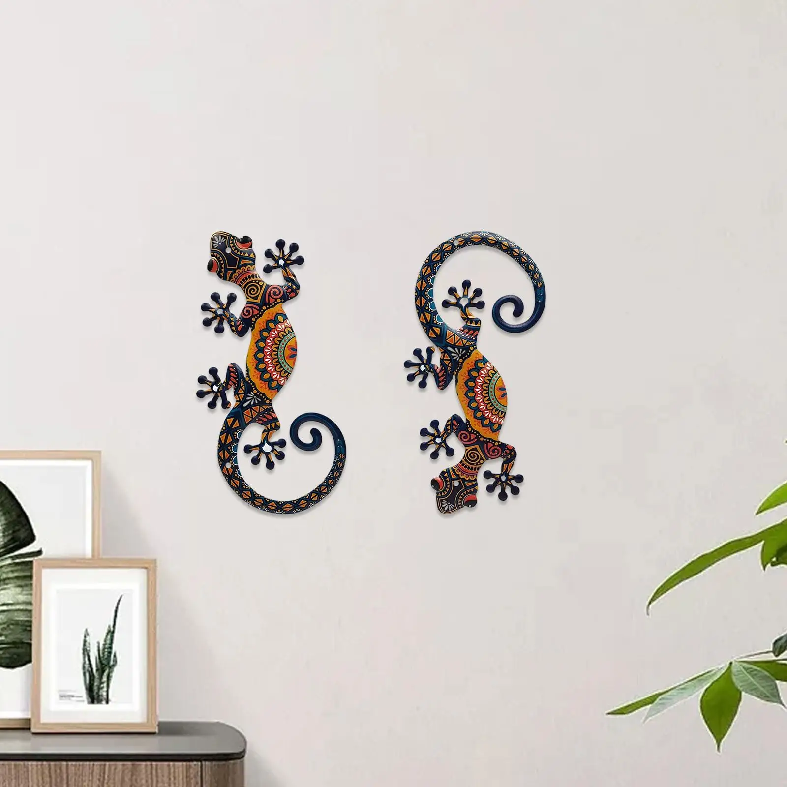 Vivid Gecko Iron Wall Art Handmade Lizard Sculpture for Garden Fence Living Room Decoration
