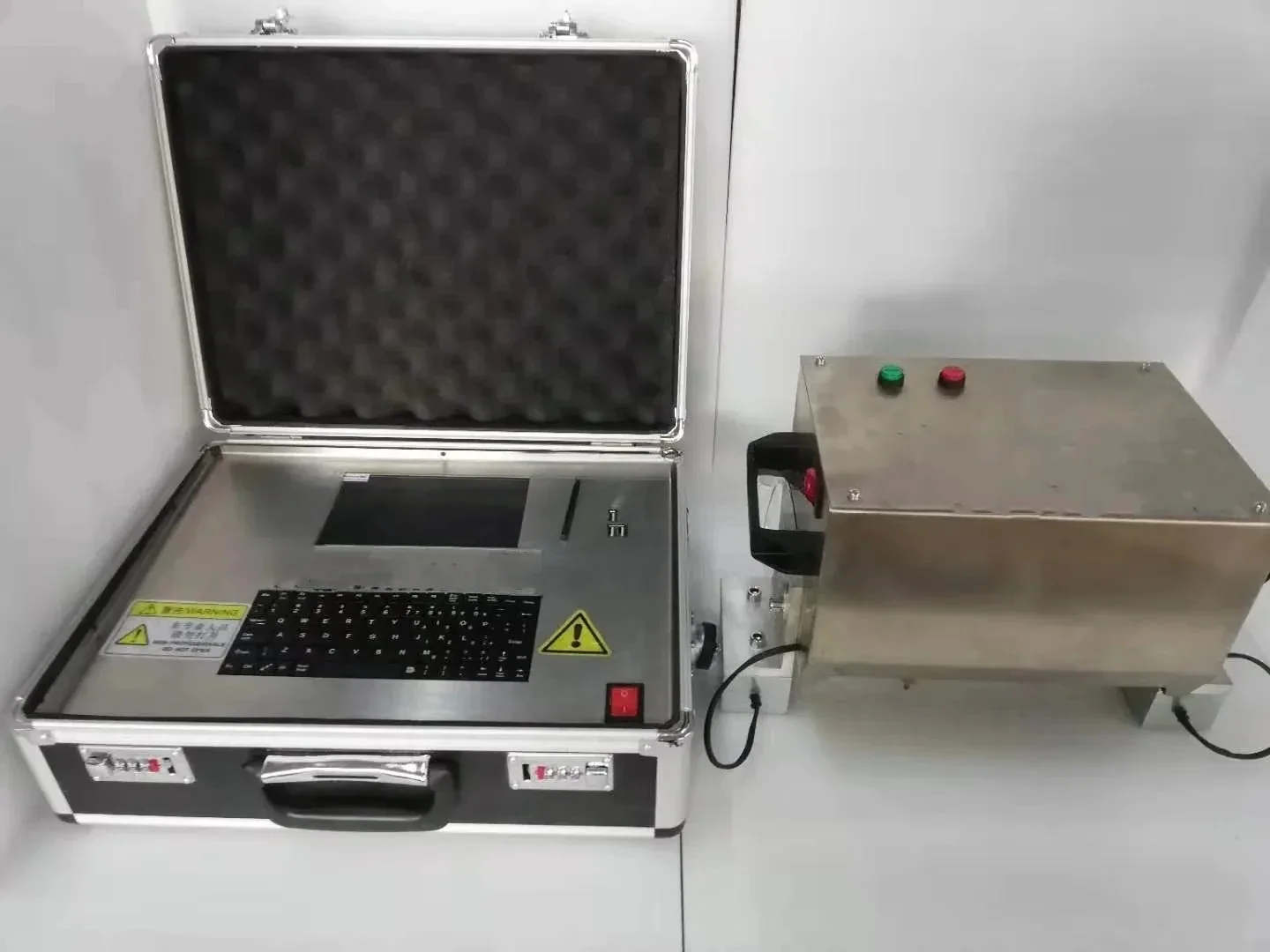 Pneumatic Handheld Portable Dot Peen Marking Engraving Machine Easy To Operate For Metal For Nameplate With Controller
