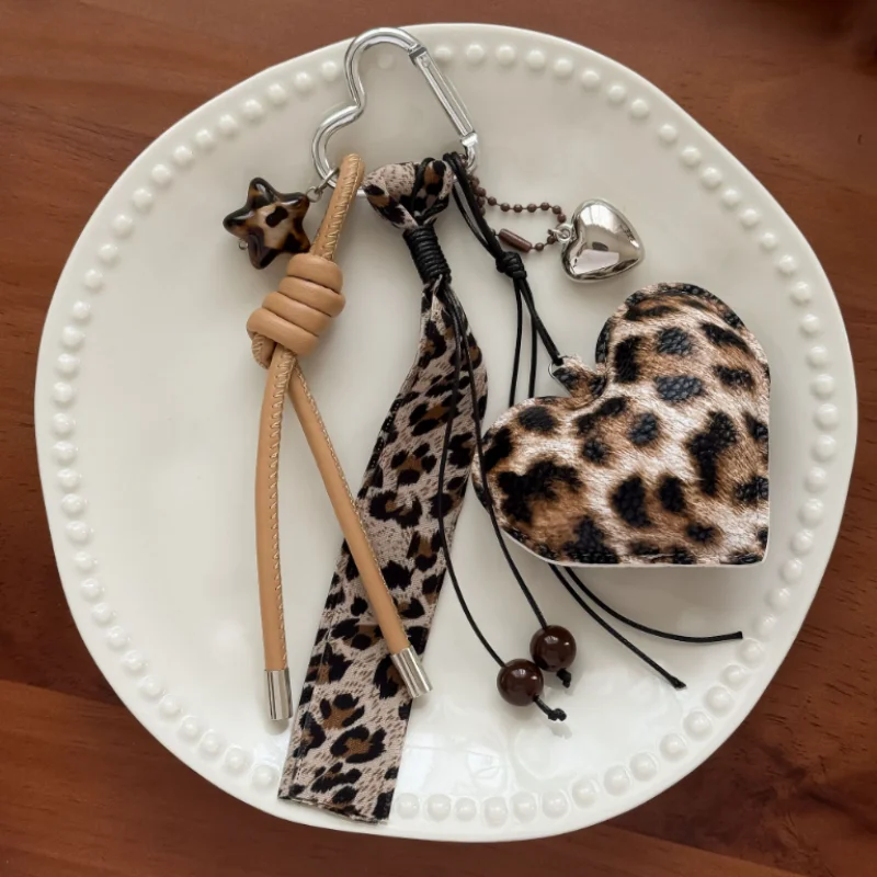 INS Bag Key Chain Leopard Print Star Phone Pendant Chain Heart Charm Strap Braided Rope Hanging Decors Jewelry Gift Decoration