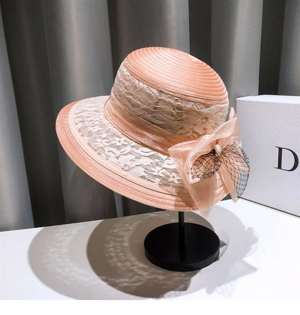 Fashion lace net yarn fisherman hat female vintage Hepburn wind patchwork color top hat elegant bow visor