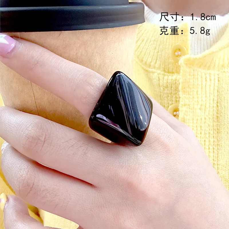 Trendy Gothic Black Color Resin Acrylic Big Finger Ring For Charm Geometric Irregular Square Ring For Women Vintage Jewelry Gift