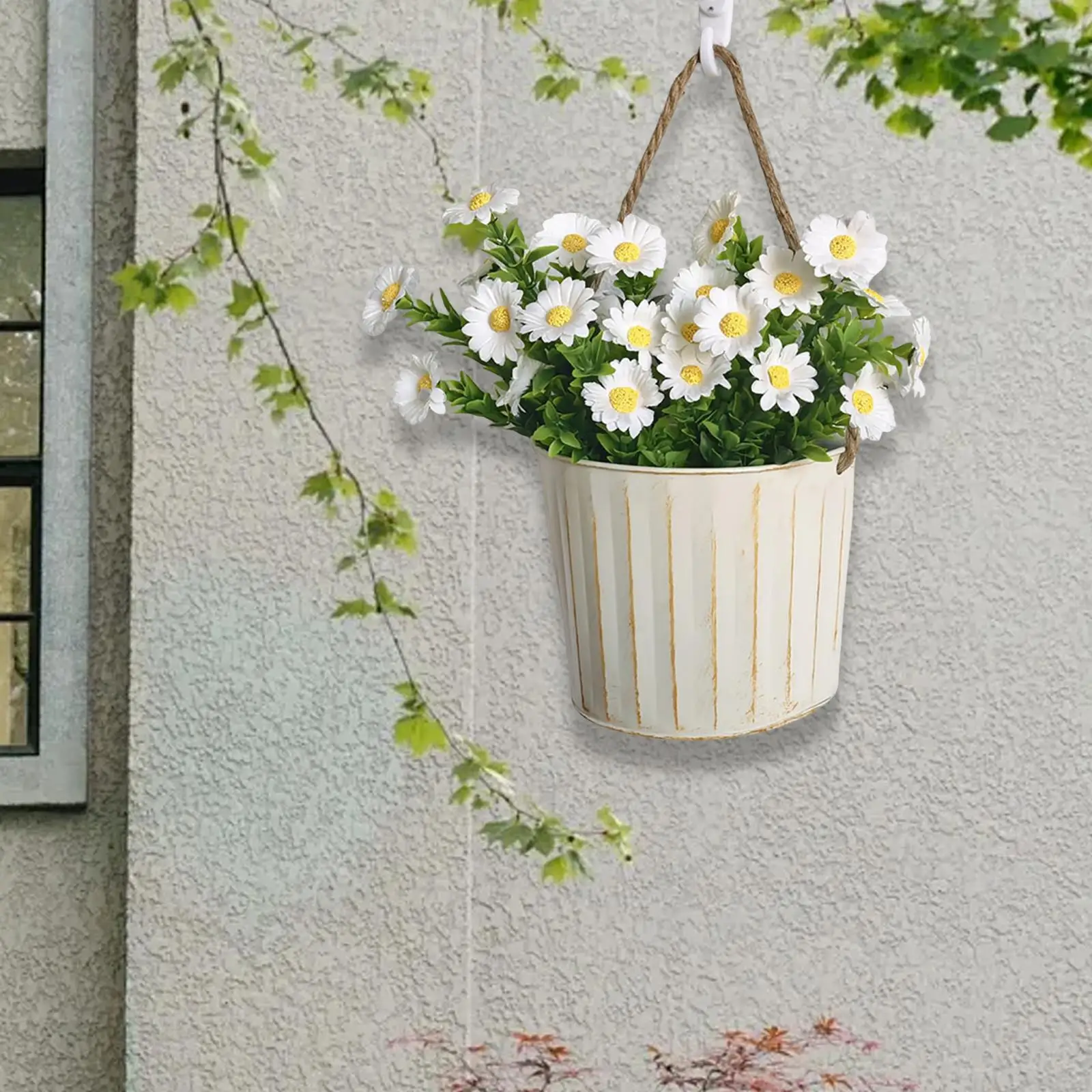 Wall Hanging Planter Hanging Flower Pot Rustic Iron Flowerpot Container for Office Living Room Yard Fence Entryway