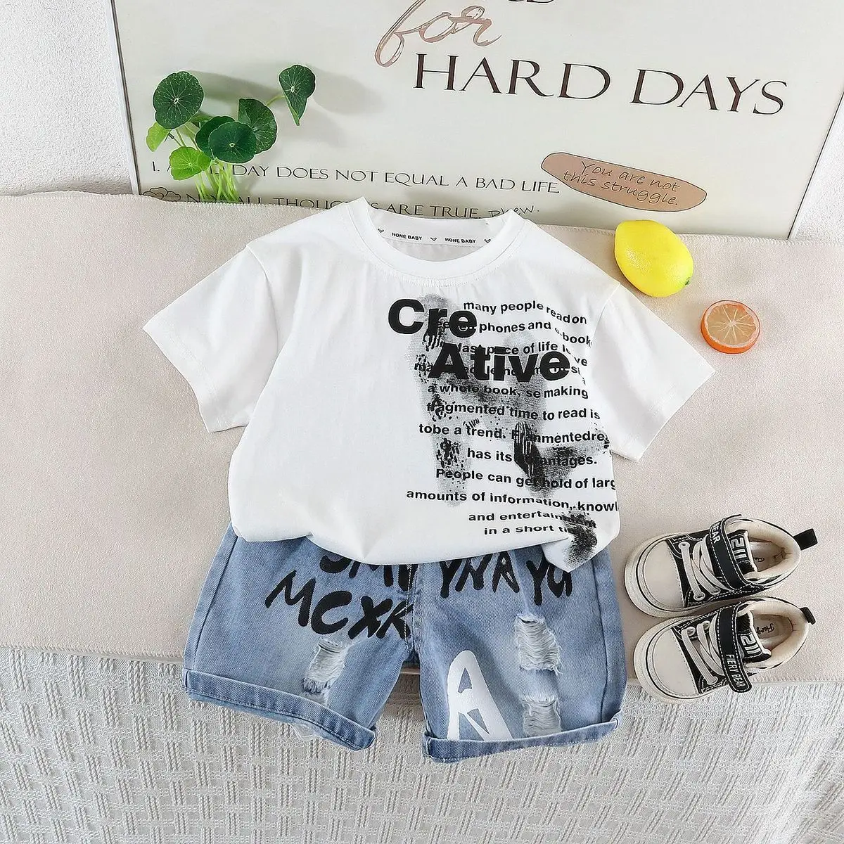 Children's Summer Set Fashion New Boys' Printed Short sleeved T-shirt+Cowboy Shorts 2-piece Set