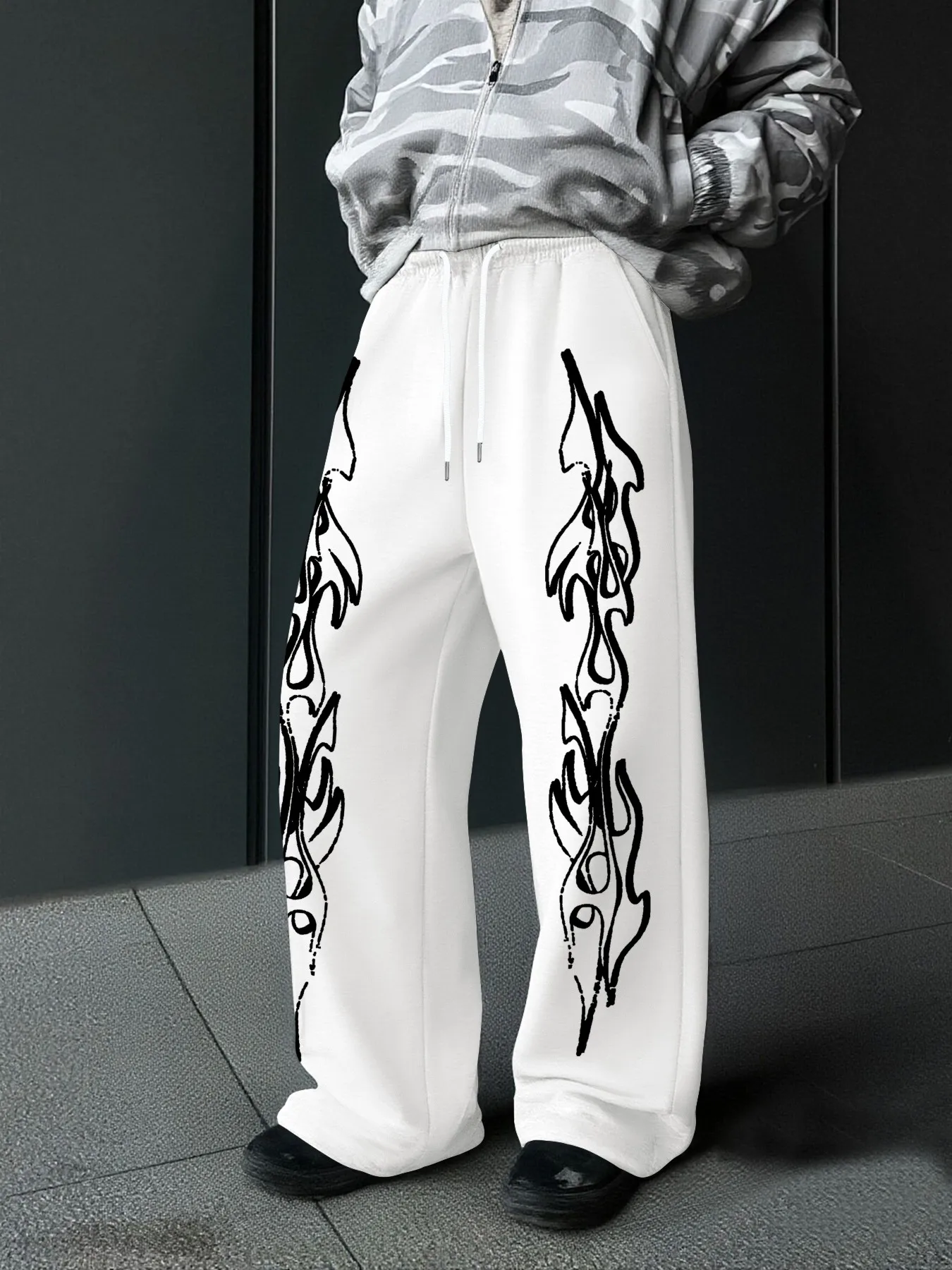 Modische Herren-Freizeithose mit Geradem Bein und Einzigartigem Flammen-Print-Design, Locker und Bequem für Tägliche Ausflüge/Sport/Freizeit