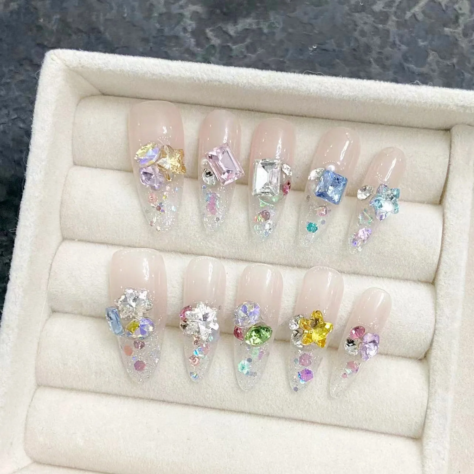 10 Stuks Handgemaakte Valse Nagels Met Kleurrijke Flash Steentjes Draagbare Ins Stijl Kunstnagels Met Zelfklevende Y 2K Druk Op Nagels