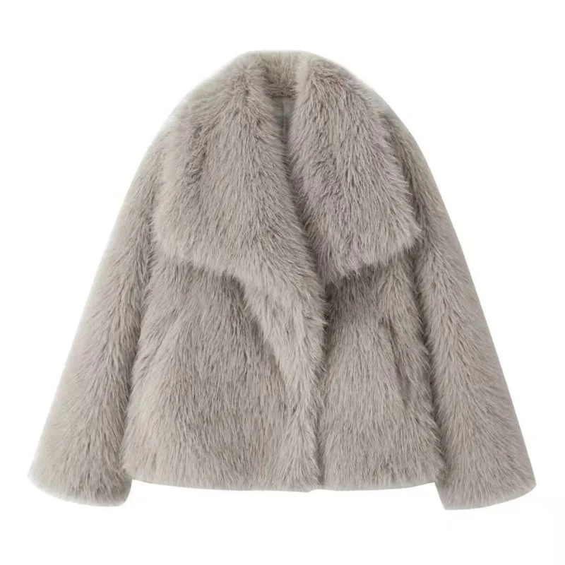 The new hybrid fur coat with a large lapel for women's is fashionable thickened and versatile