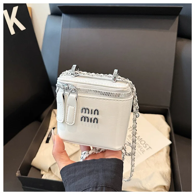 

2025 New Luxury Box Bag for Women, Chic Top Handle Shoulder Crossbody, Sophisticated Square Purse, Elegant & Versatile​