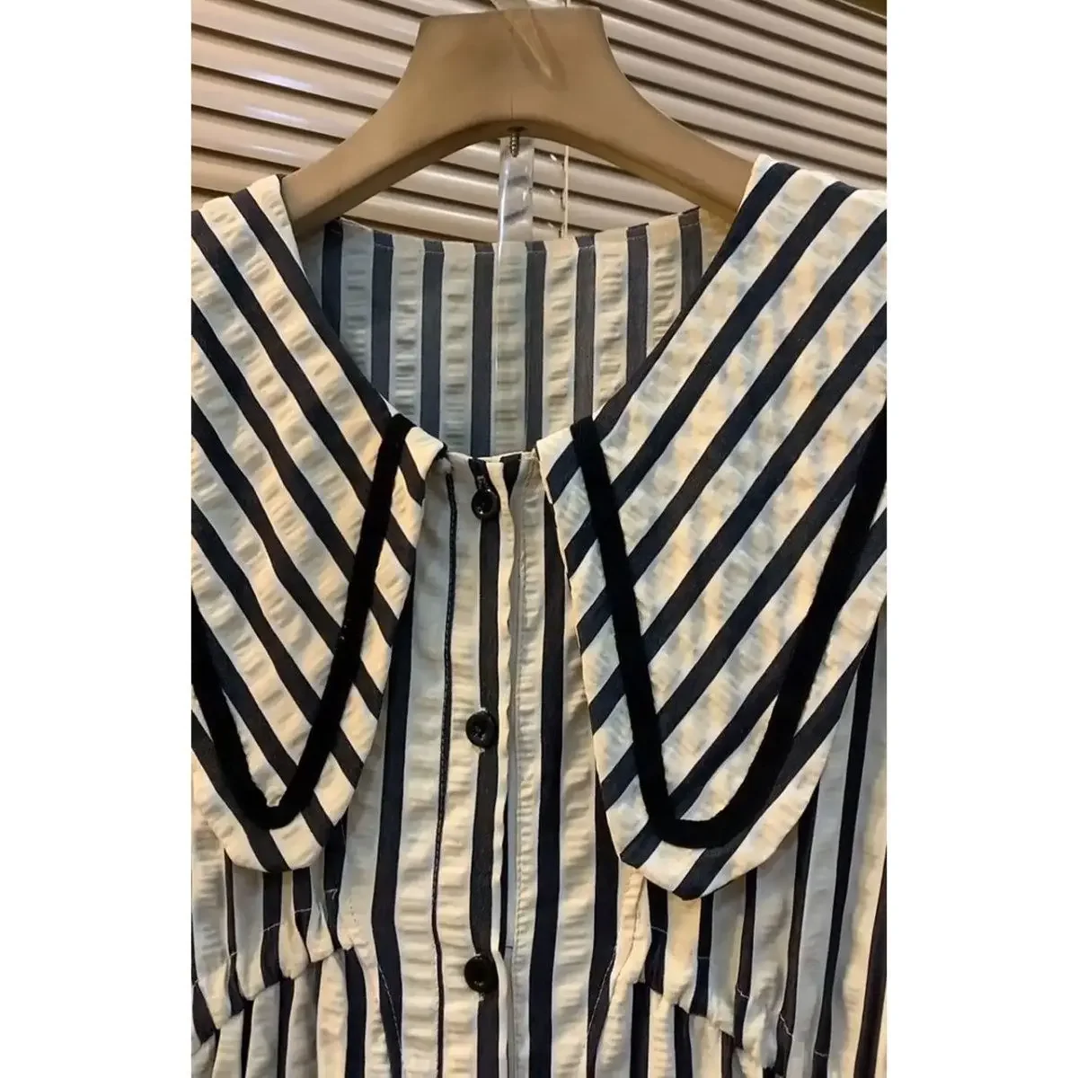 Striped dress female summer 2024 new fashion plus size loose slim temperament design elegant navy collar casual Joker skirt.