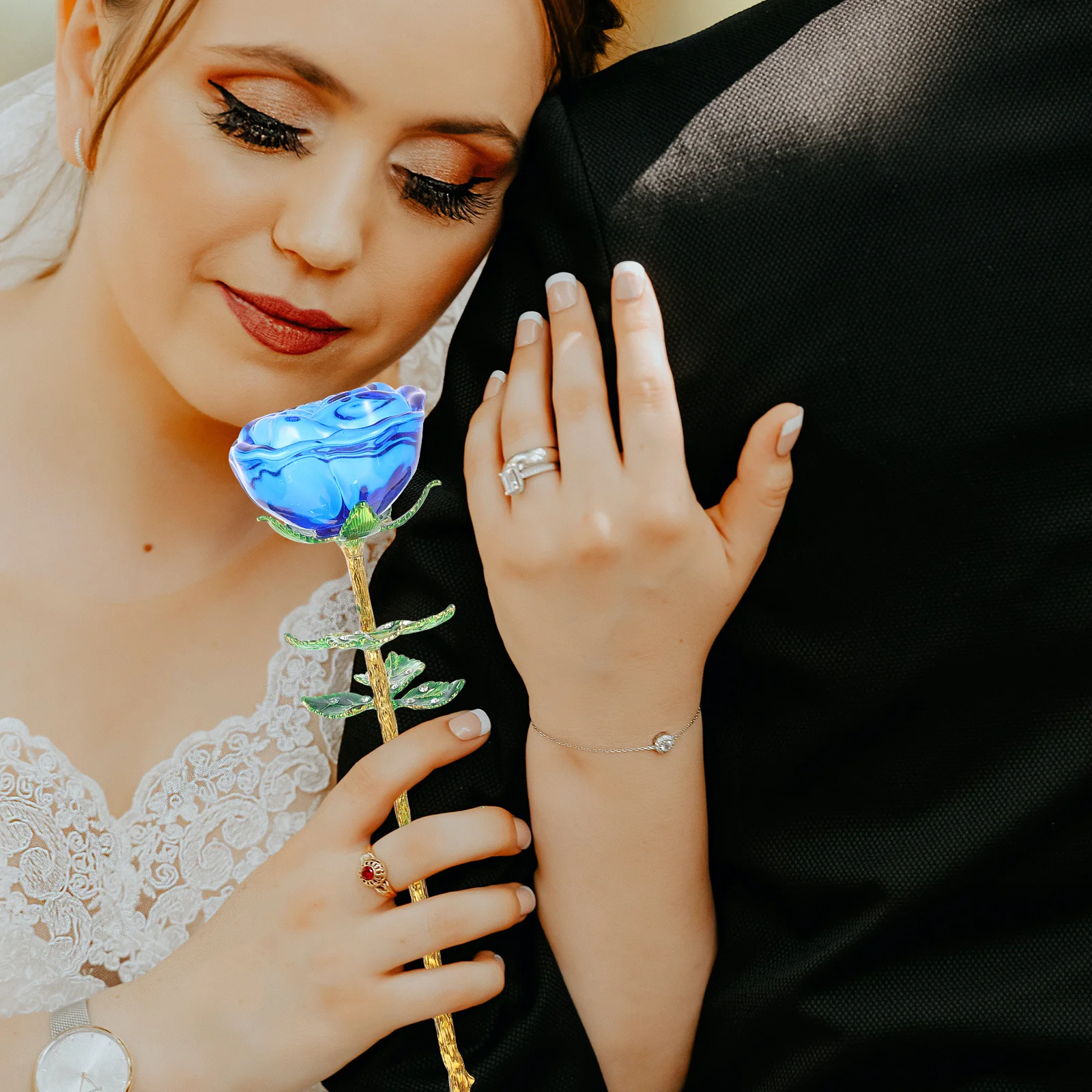 

Artificial Glass Rose Bouquet Romantic Exquisite Fake Rose Home Flower Decor DIY Arrangement Home Artificial Bouquet