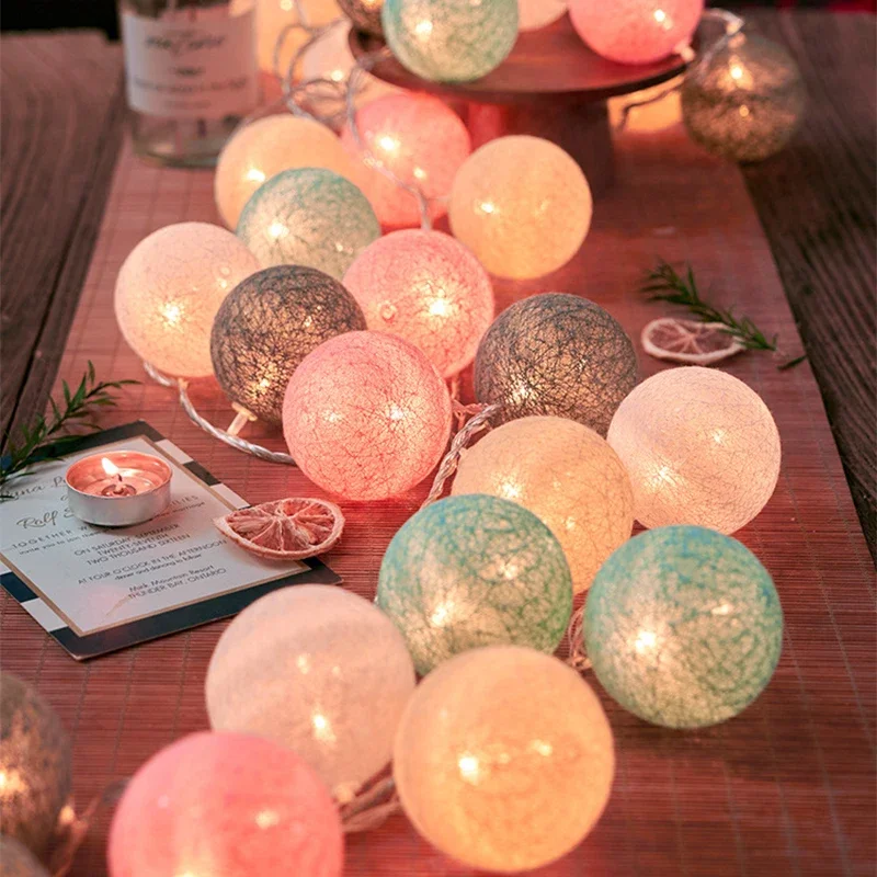 20 LED Cotton Ball Garland String Lights Christmas Fairy Lighting Strings for Outdoor Holiday Wedding Xmas Party Home Decoration