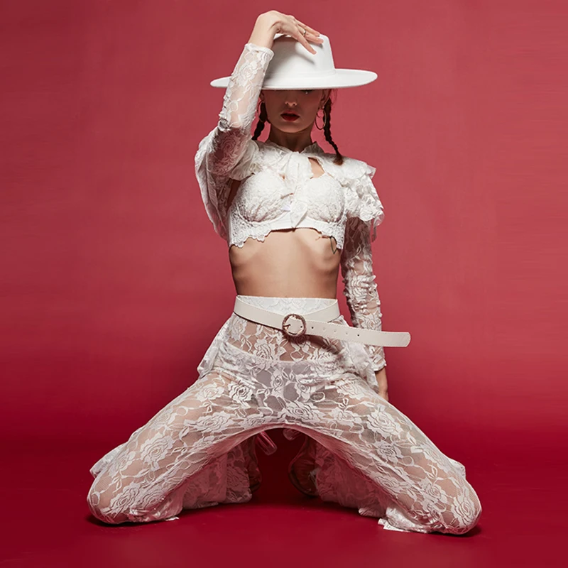 2025 Pizzo bianco Retro Moderno Gogo Danza Costume di scena Discoteca Ballerino Abiti Bar Dancewear Festival Abbigliamento Rave Abiti yj