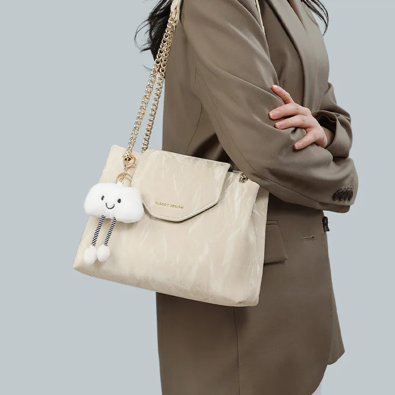 Korean Version New Casual Shoulder Bag Large-Capacity Crossbody Bag For Women Fashion Chain Tote For Work And Commuting