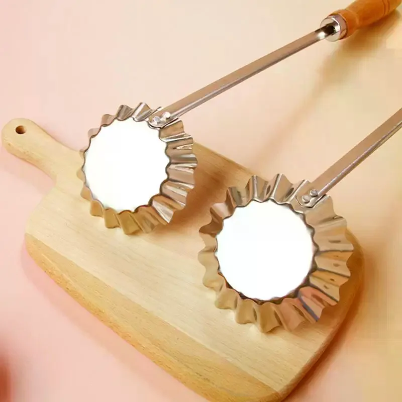 Stainless Steel Meatball Spoon, Non-Stick Pancake Scoop and Meat Pie Maker Mold for Kitchen Cooking