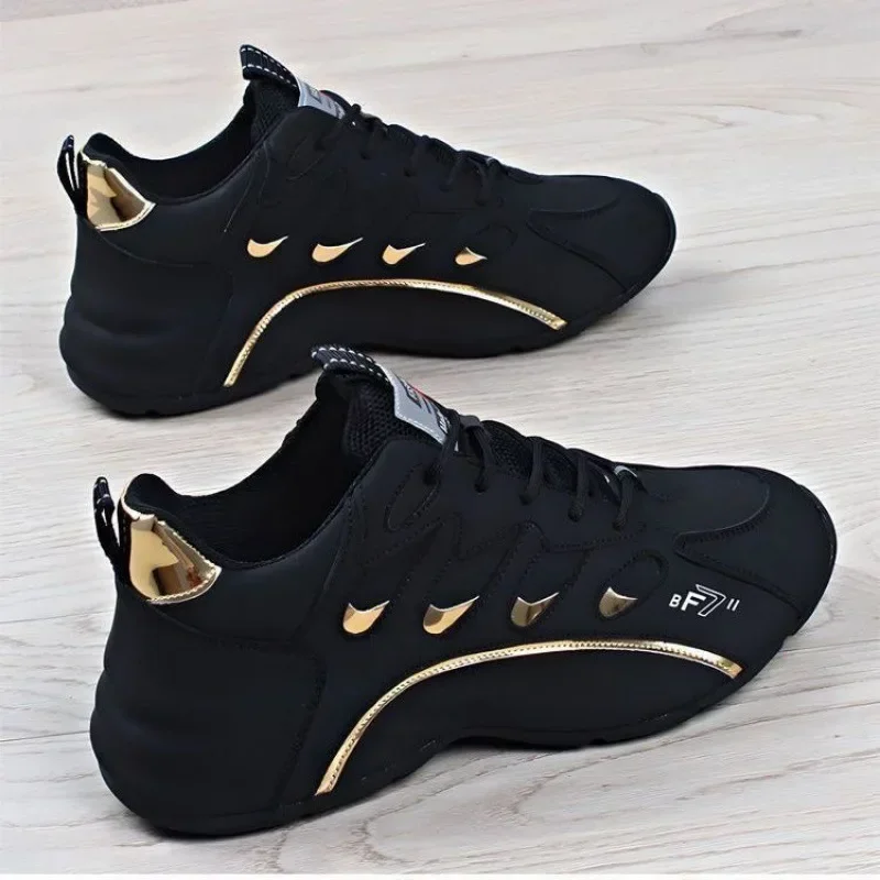 Summer New Sneakers for Men Lightweight Soft Leather Men's Vulcanized Shoes Comfort Platform Men Tennis Shoes Zapatillas Hombre