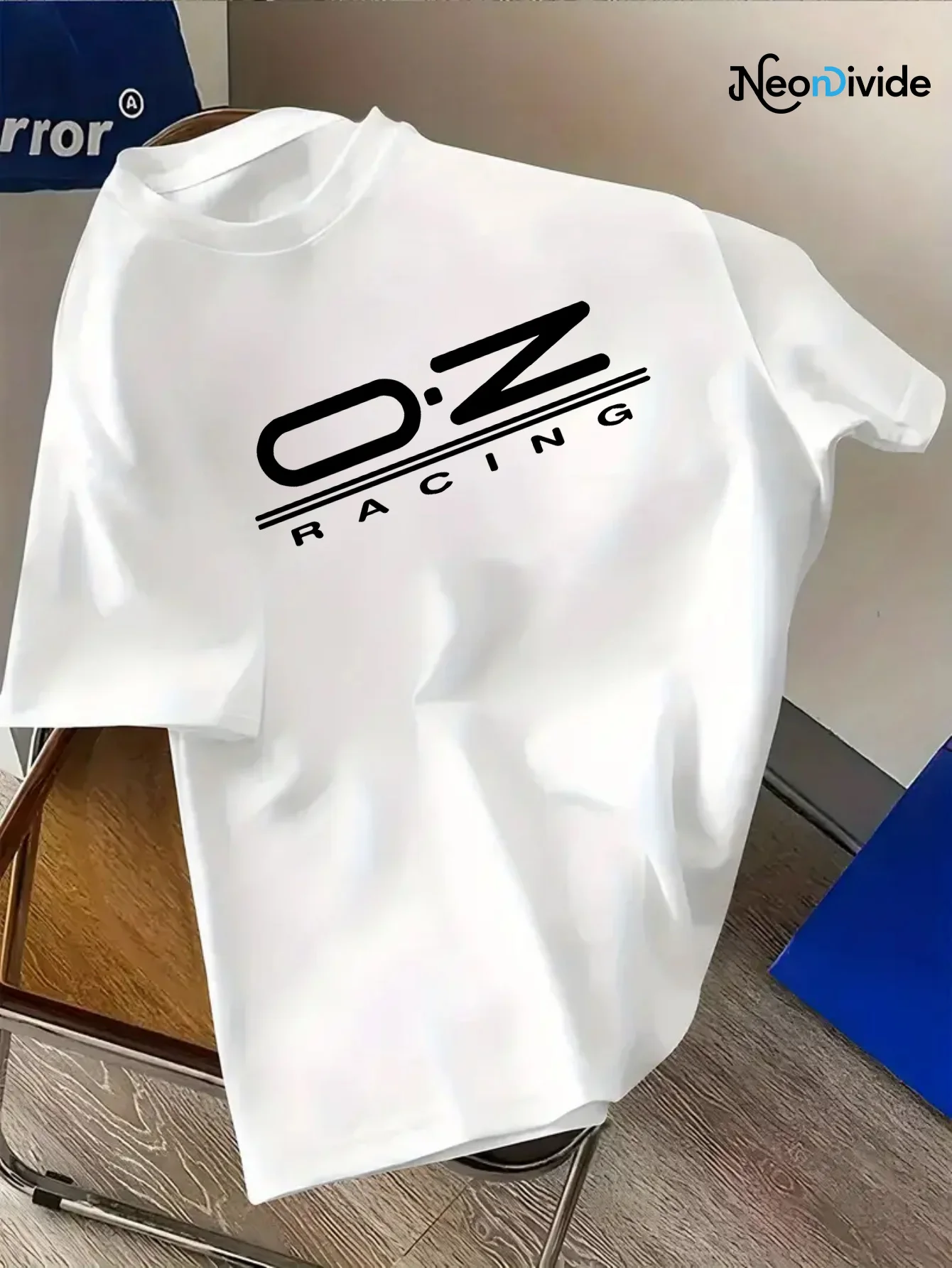 Herren-T-Shirt mit OZ-Buchstaben-Print, lässig und bequem, kurzärmelig – stilvoll und vielseitig, geeignet für den täglichen Gebrauch. – Detail 5