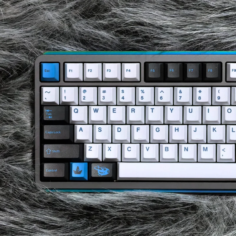 Koi King keycaps with original side engraving and translucent designPBTFive-sided sublimation mechanical keyboard keycapskeycap