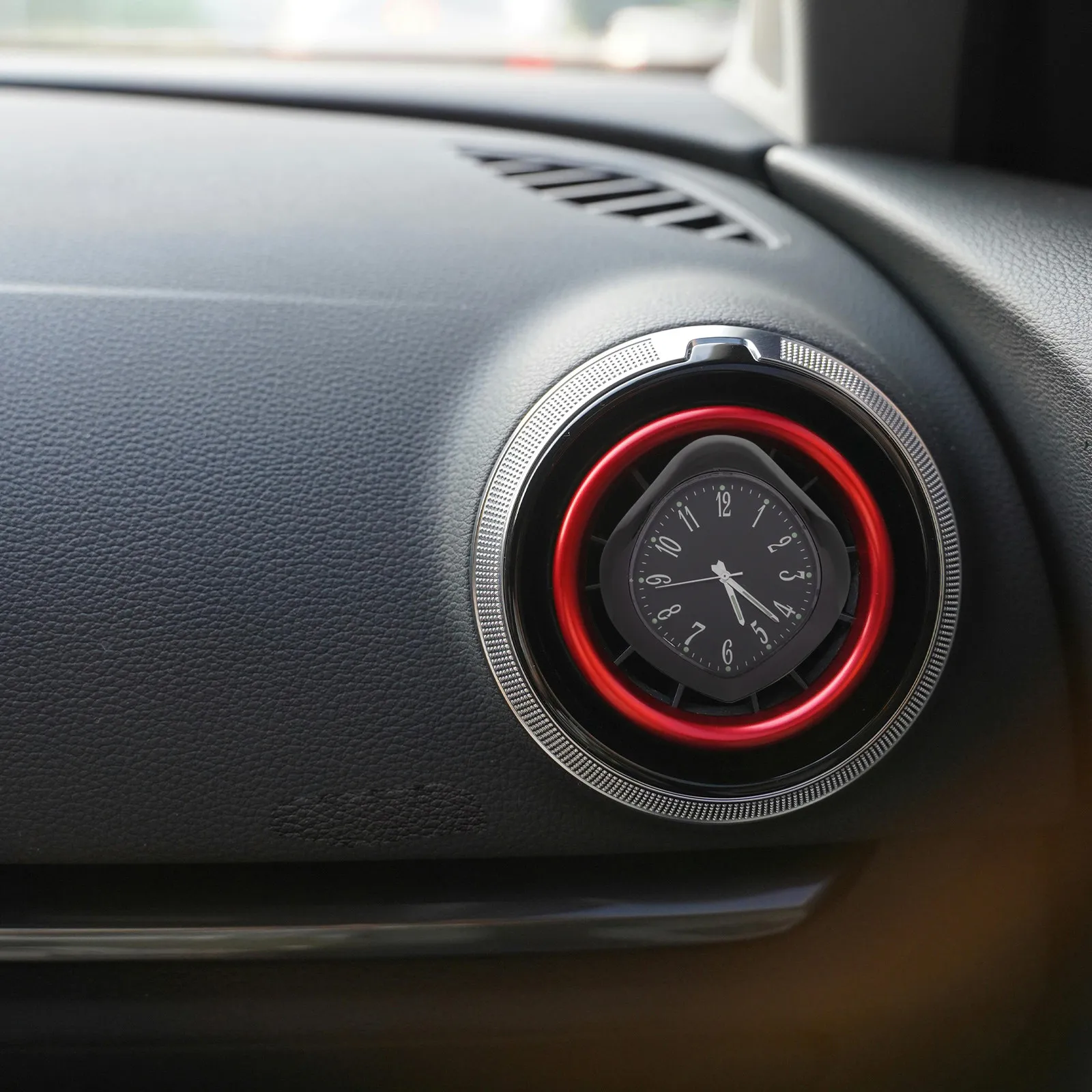 

Светящиеся часы для приборной панели автомобиля, светящиеся в темноте, креативный дизайн, простая установка, кварцевые часы для автомобиля, для обновления интерьера автомобиля