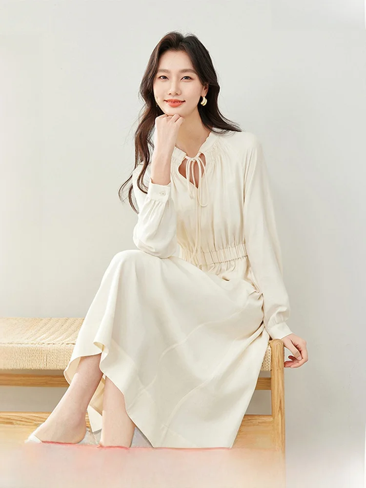 

Spring 2026 Women's Slimming Long Dress Light Green Waist-Cinching Elegant French Style A-Line Skirt V-Neck Long Sleeve Dress