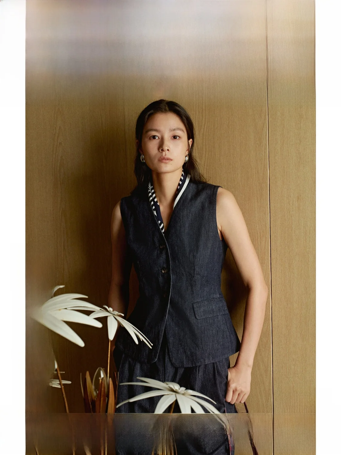 

Deep Blue Original Jeans Vest Women's Svel Waist-Cinching V-Ne Jaet Ci Walk Commute Casual Stand Fit Button Cl...