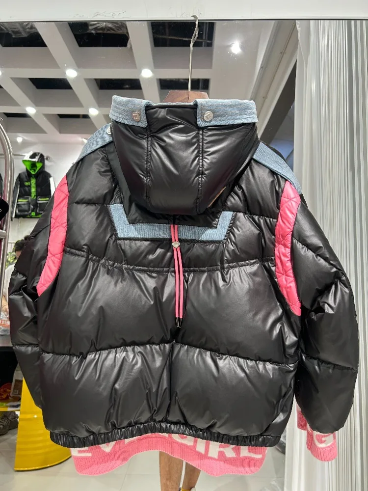 سترات نسائية 90 بيضاء مبطنة بأحرف مطبوعة معطف شتوي مقسم بقلنسوة سترة نسائية سميكة ودافئة بسحّاب سترة خارجية