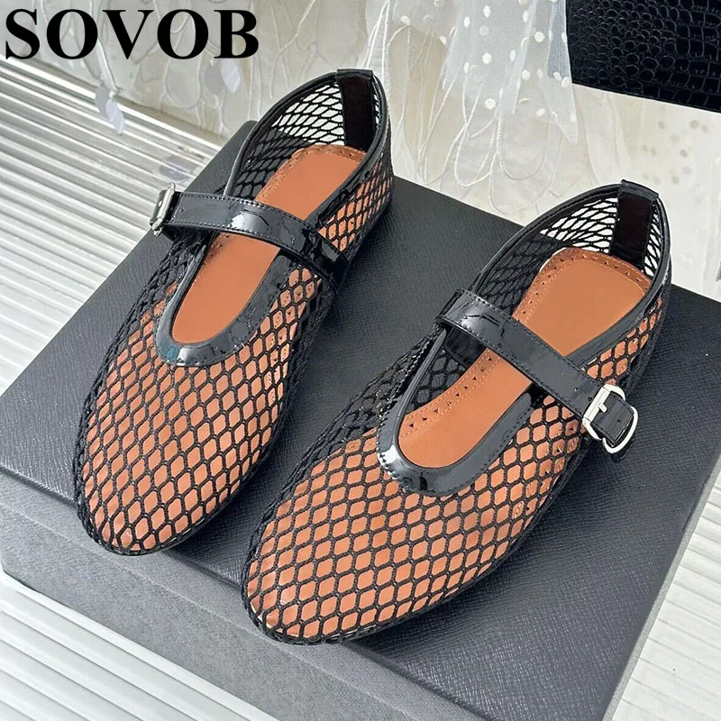 

Women's Belt Buckle Mesh Breathable Flat Shoes Round Toe Hollow Out Casual Single Shoes Spring/Summer Soft Sole Ballet Shoes