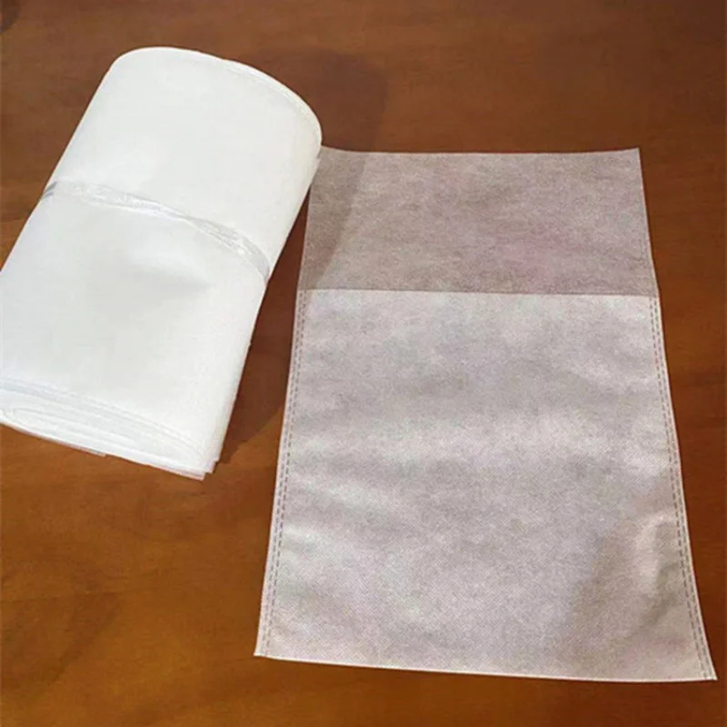 

Custom Bulk White Underwear Packaging Bags High Breathability Dustproof Moistureproof Non-woven Fabric Bags In Stock