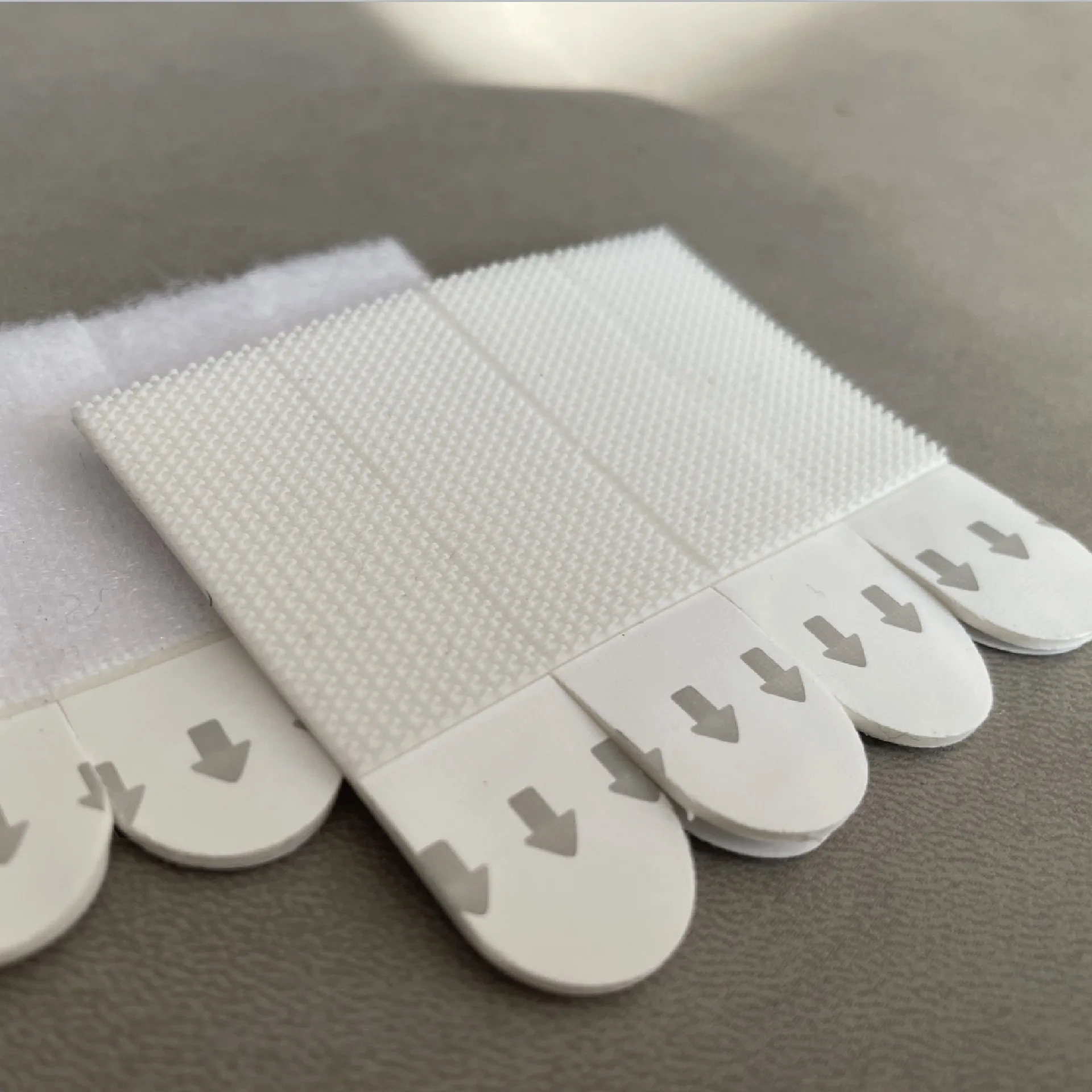 Window Lock Bar - 24 ชิ้น-แถบกาวเวลโครแบบไม่ทิ้งรอย ใช้งานง่ายสำหรับติดกรอบรูป แขวนรูปภาพโดยไม่ทิ้งคราบกาว