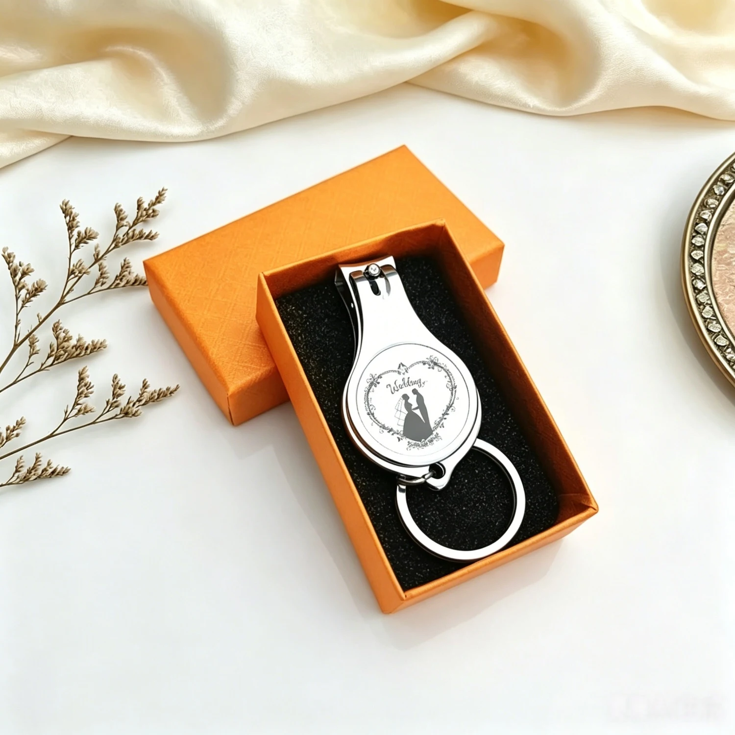 Wedding/Birthday/Baptism/First/Communion/Anniversary Multifunctional Beer Opener Keychain Nail Clippers Personalize Carving Gift
