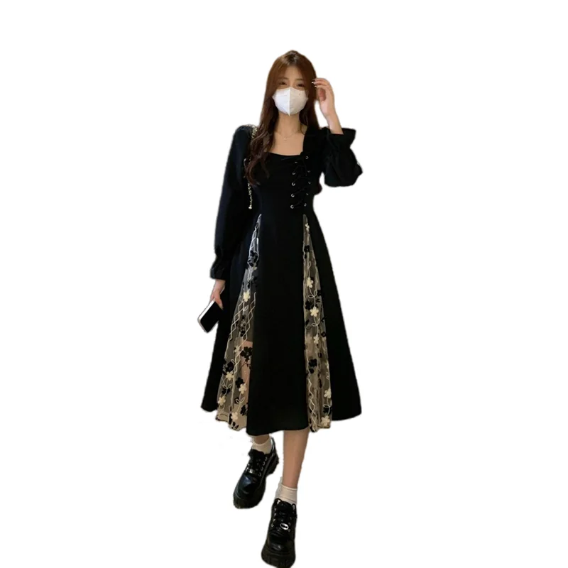 Abito vintage con cuciture a rete femminile 2025 Abito primavera estate con colletto quadrato Abito pullover con lacci a vita alta sottile moda donna