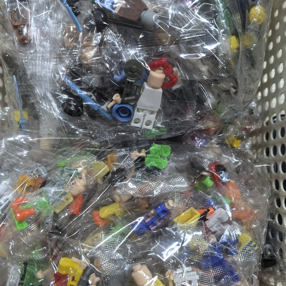 50pcs Random Mini Action Figur - огляд і ціна Cosplay Prop Building