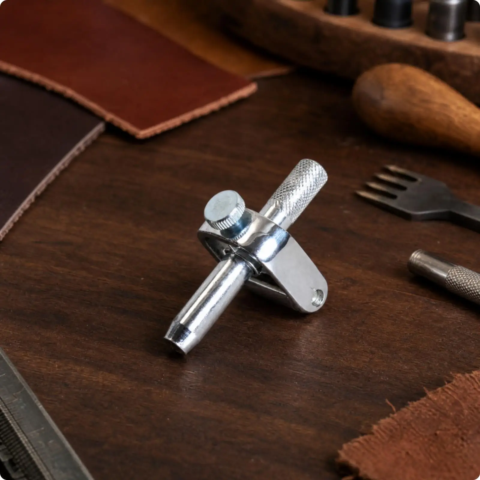 Steel Sharpening Holder Stand for Carving Knife Edge Angle Guide Leathercraft Knife Sharpener Tool with Knurled Handle