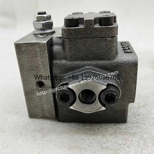 

702-21-09147 Main Pressure Reducing Valve Excavator Spare Parts PC400-6 Main Relief Valve