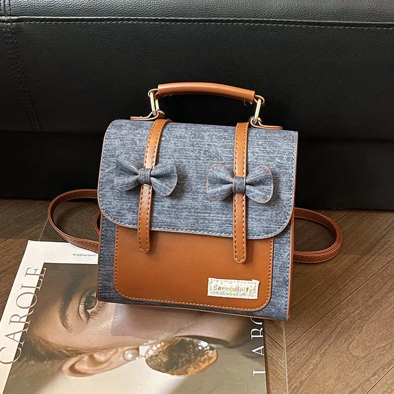 

2025 New Niche Bag Retro Casual Backpack Fashion Casual College Student Small Backpack Women's Bag