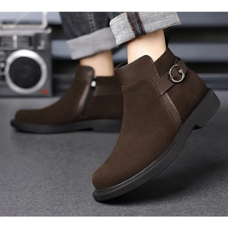 Botas de tornozelo de negócios de camurça de vaca retro para homens novo designer de sola macia sapatos de designer moda casual fivela chelsea botas masculinas