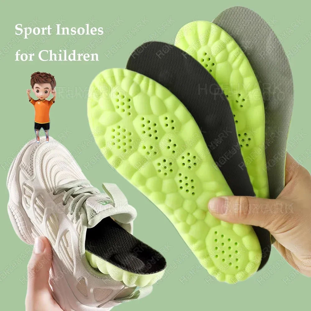 النعال الرياضية للأحذية الاطفال وحيد إدراج تنفس امتصاص الصدمات النعال تقويم العظام شقة القدم قوس دعم منصات الأحذية الأطفال