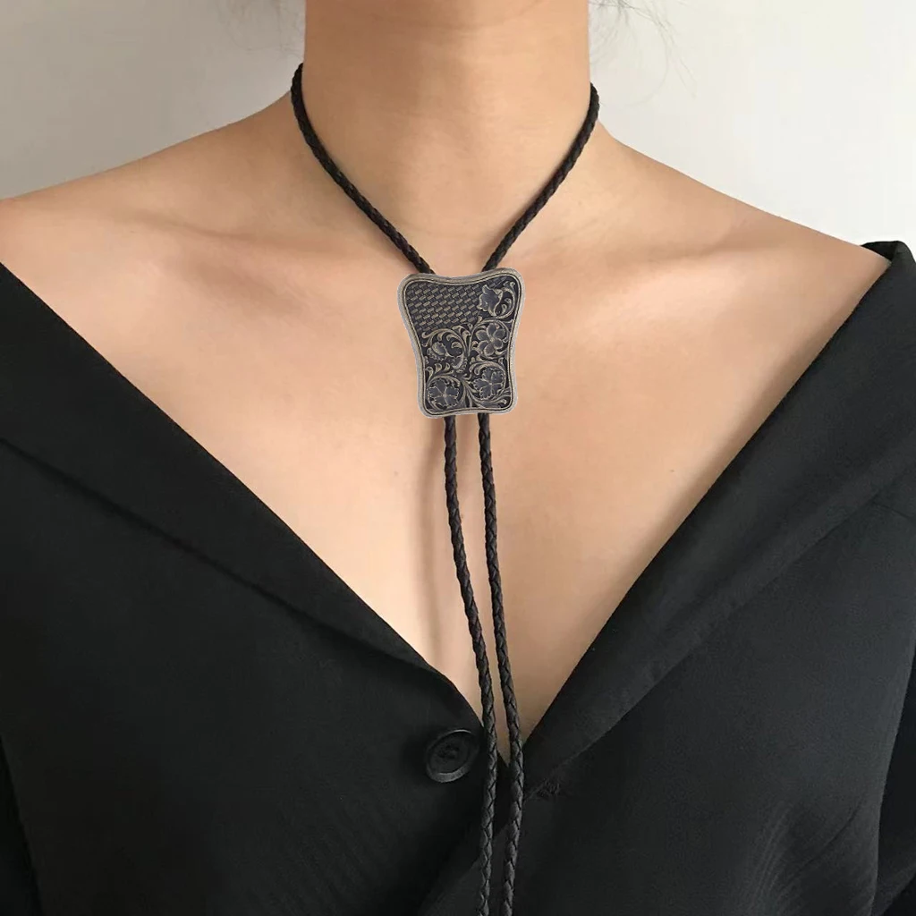 European and American western style bolo tie  \