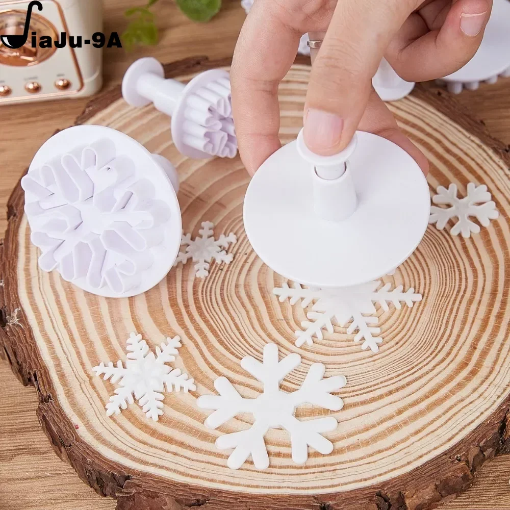 3pcs Snowflake Plunger Mold Cake Decorating Tool Biscuit Cookie Cupcake Mould Kitchen Accessories Fondant Cutting Pastry Cutter