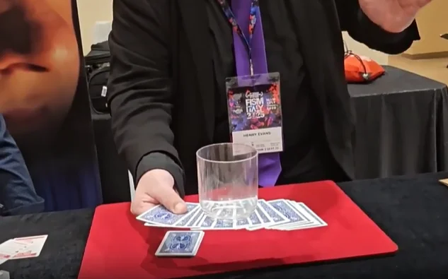 

Карты с трюком FISM Frozen in Time от Генри Эванса - фокусы крупным планом, ментализм, колода покера, новые поступления, забавные игры Magia