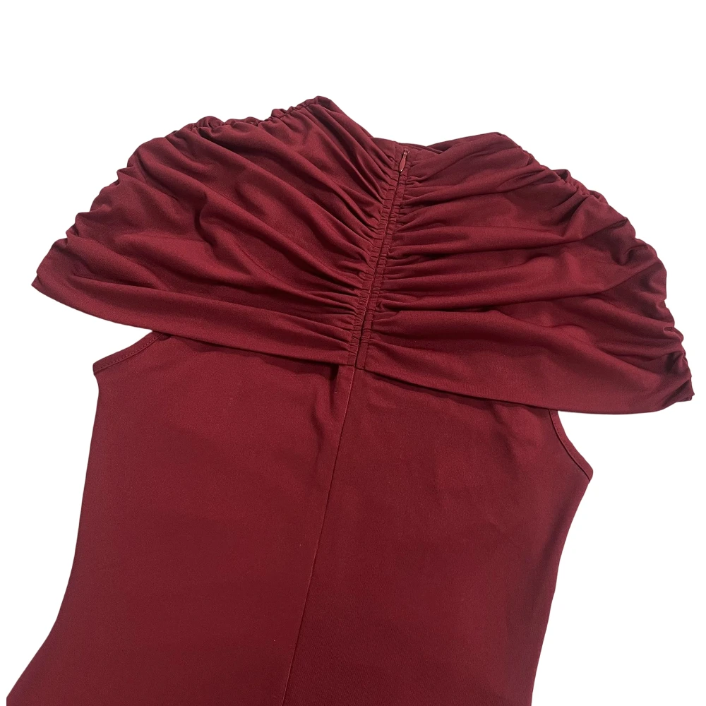 

Elegant Burgundy Satin Off Shoulder Maxi Dress Luxurious Ruched Waist Evening Gown For Wedding Guests Formal Prom Party Club