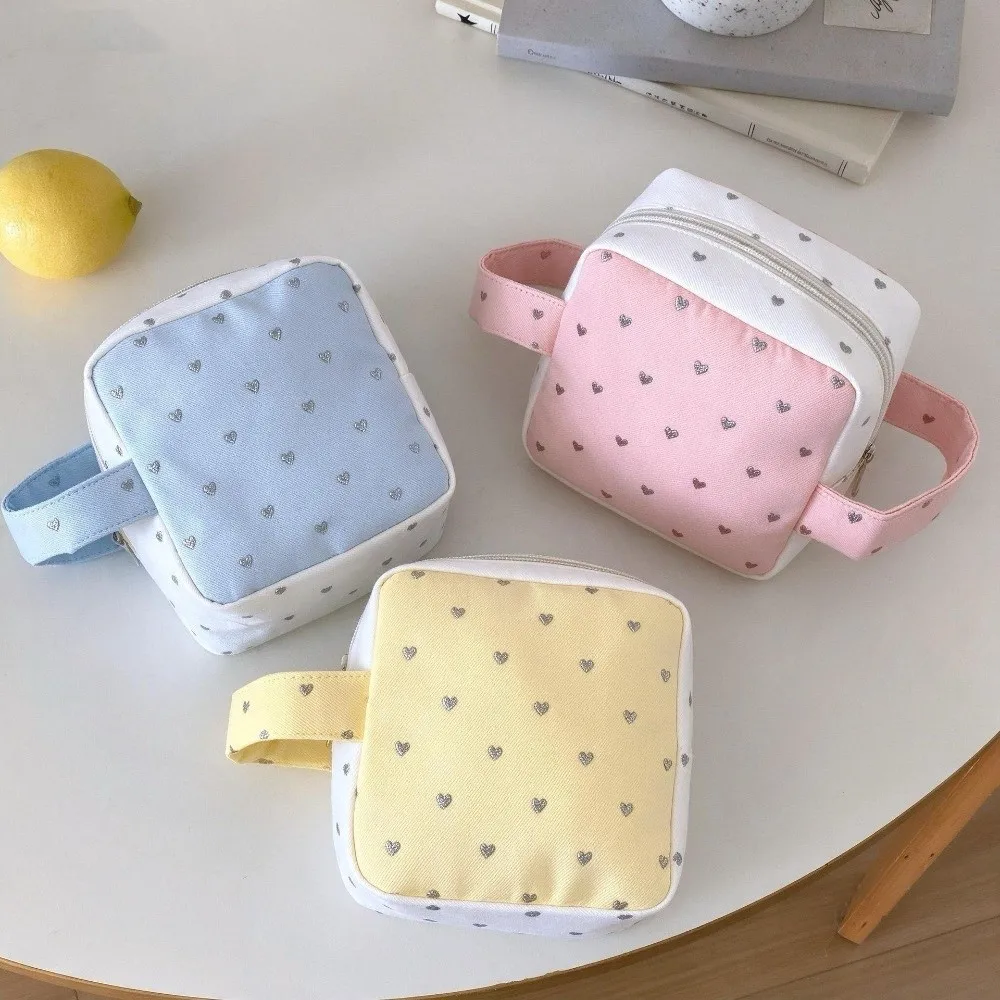 1Pc Durable Heart Print Makeup Bag Portable Multi-use Mini Storage Pouch Square Sanitary Pad Bag Women Girls