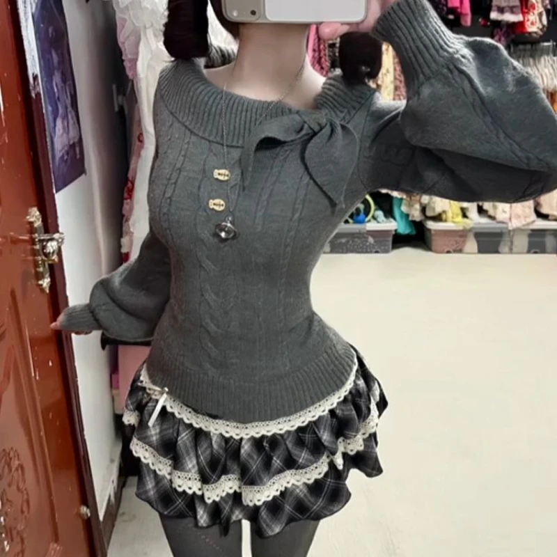 

Осенний комплект в стиле лолита: мини-юбка и вязаный свитер с бантом и вырезом-лодочкой, в клетку, в стиле Y2K, полный комплект