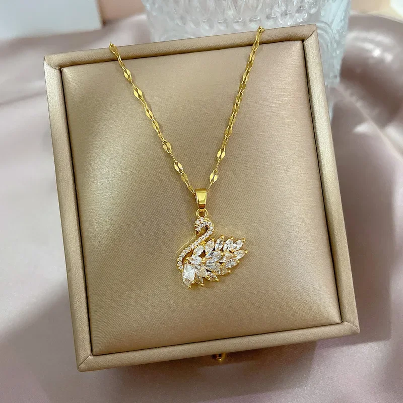 Original Fashion Full Crystal Cartoon Swan Pendant Necklace for Women Charm Gold Color Stainless Steel Zircon Chokers Jewelry