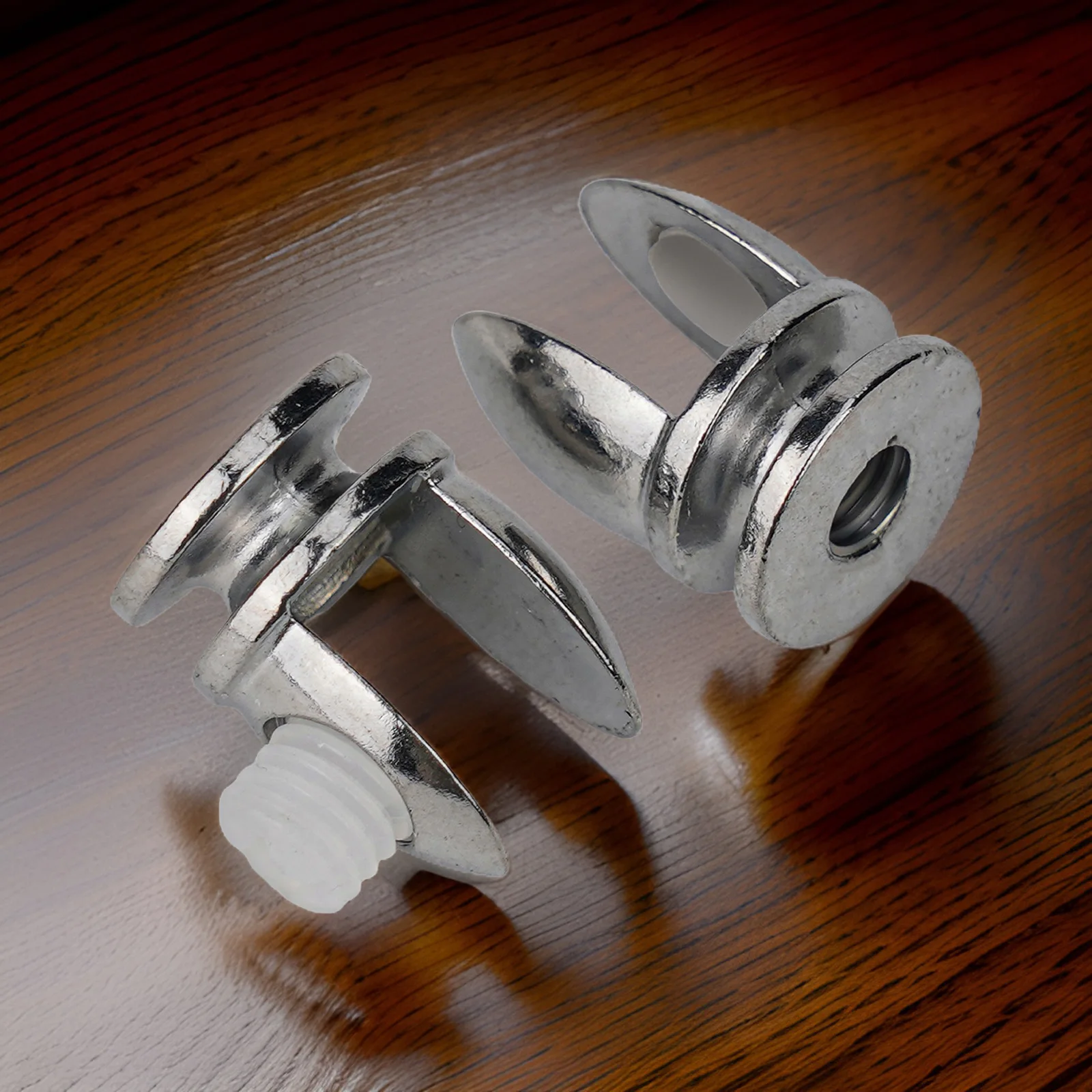 Morsetto di supporto per mensola regolabile da 4 pezzi per supporto per partizione in vetro spesso 5mm-8mm Staffe di supporto per mensola in vetro Hardware